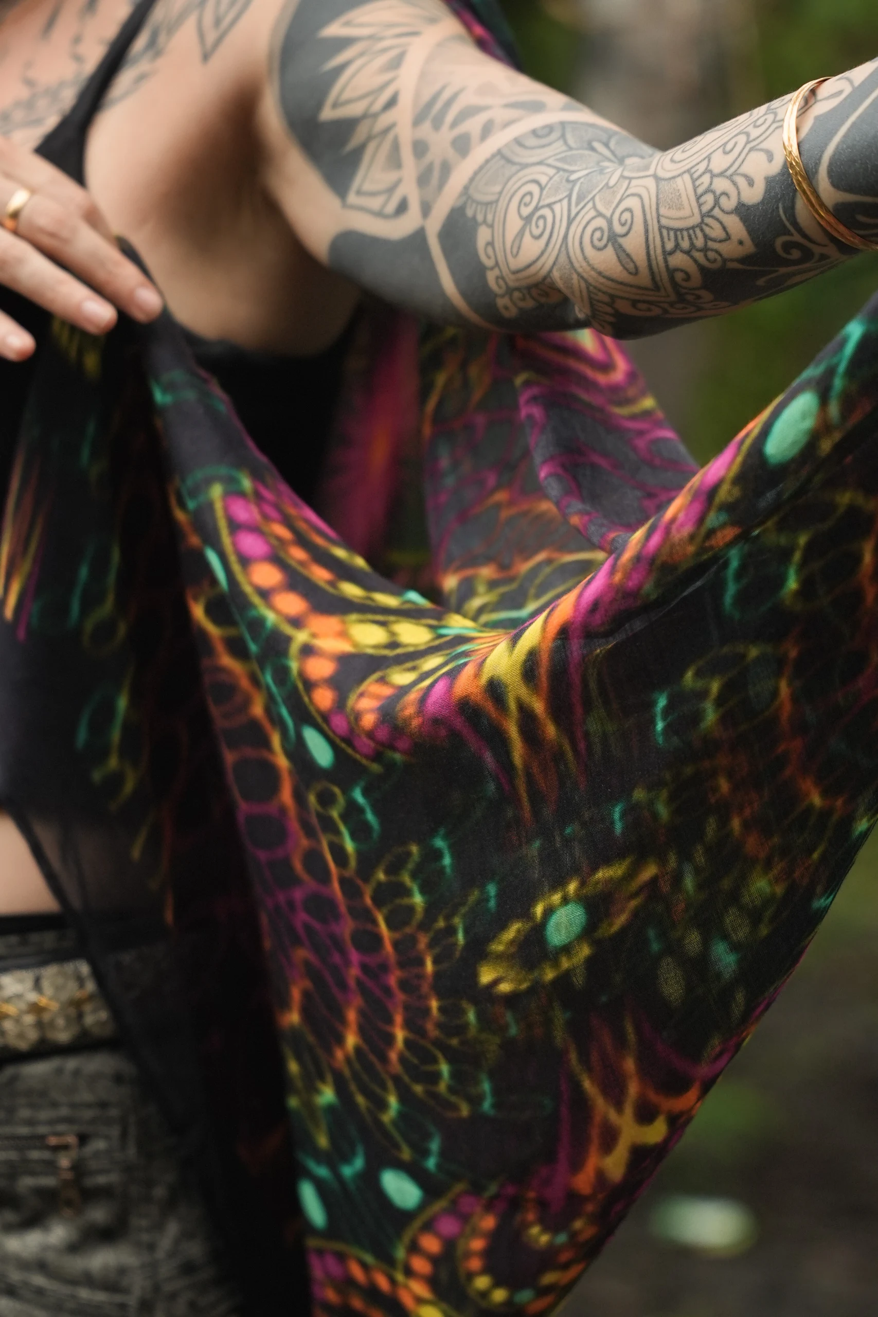 Bamboo Tropical Floral Wrap, Lightweight Boho Scarf, Neon Jungle Print (100x200cm) — view 3