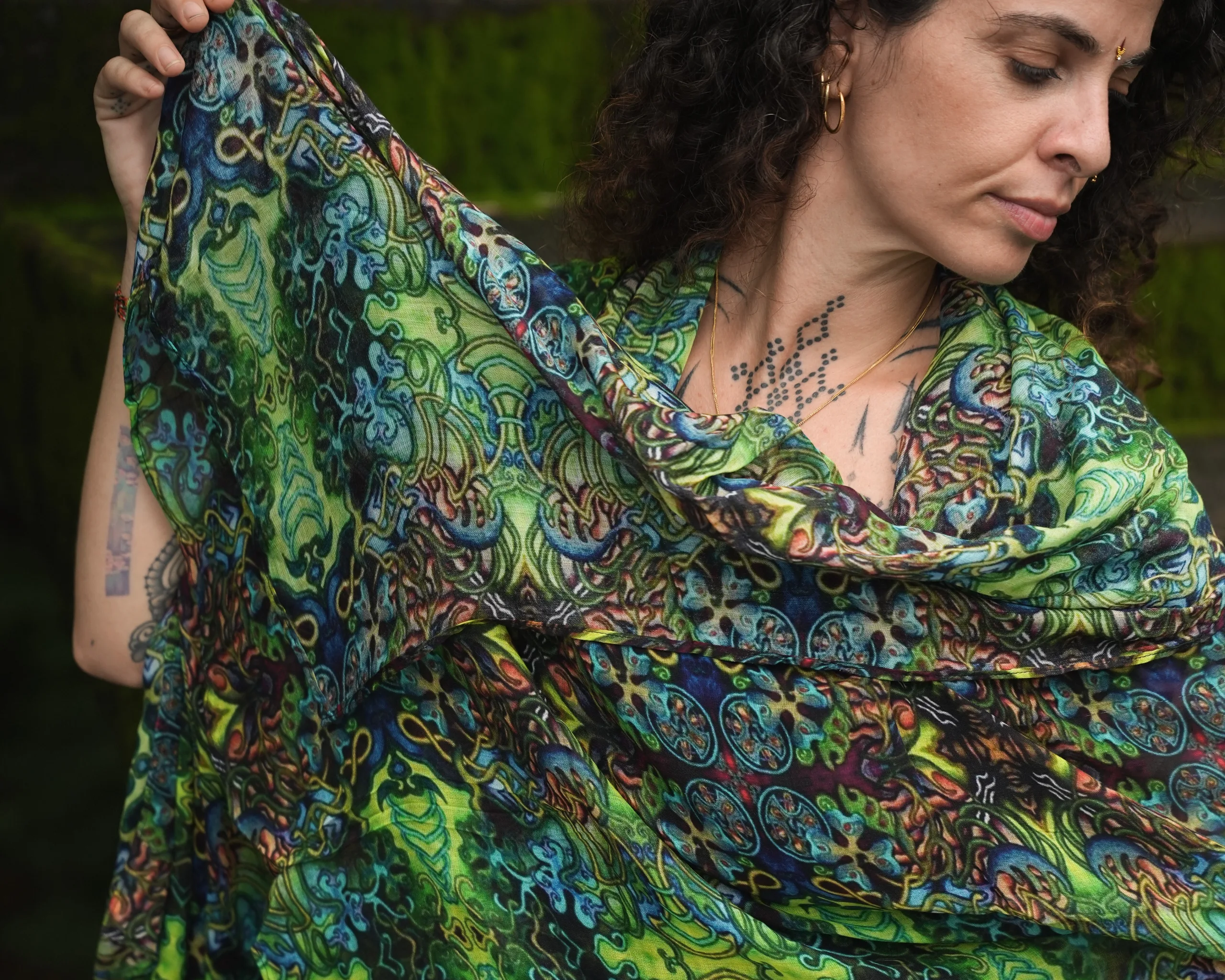 Mystical Jungle Bamboo Scarf, Tropical Floral Print, Lightweight Boho Wrap (100x200cm)