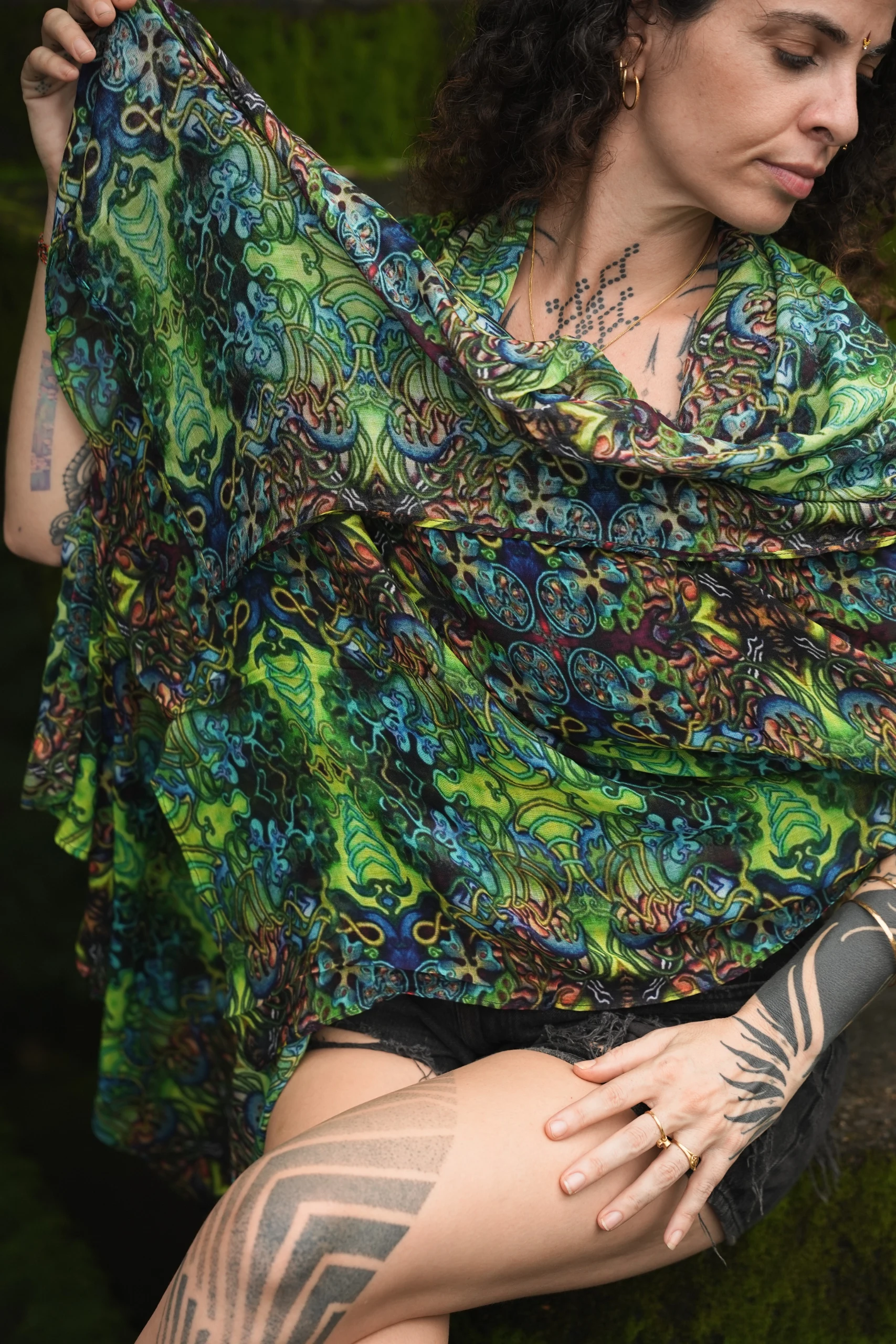 Mystical Jungle Bamboo Scarf, Tropical Floral Print, Lightweight Boho Wrap (100x200cm) — view 4