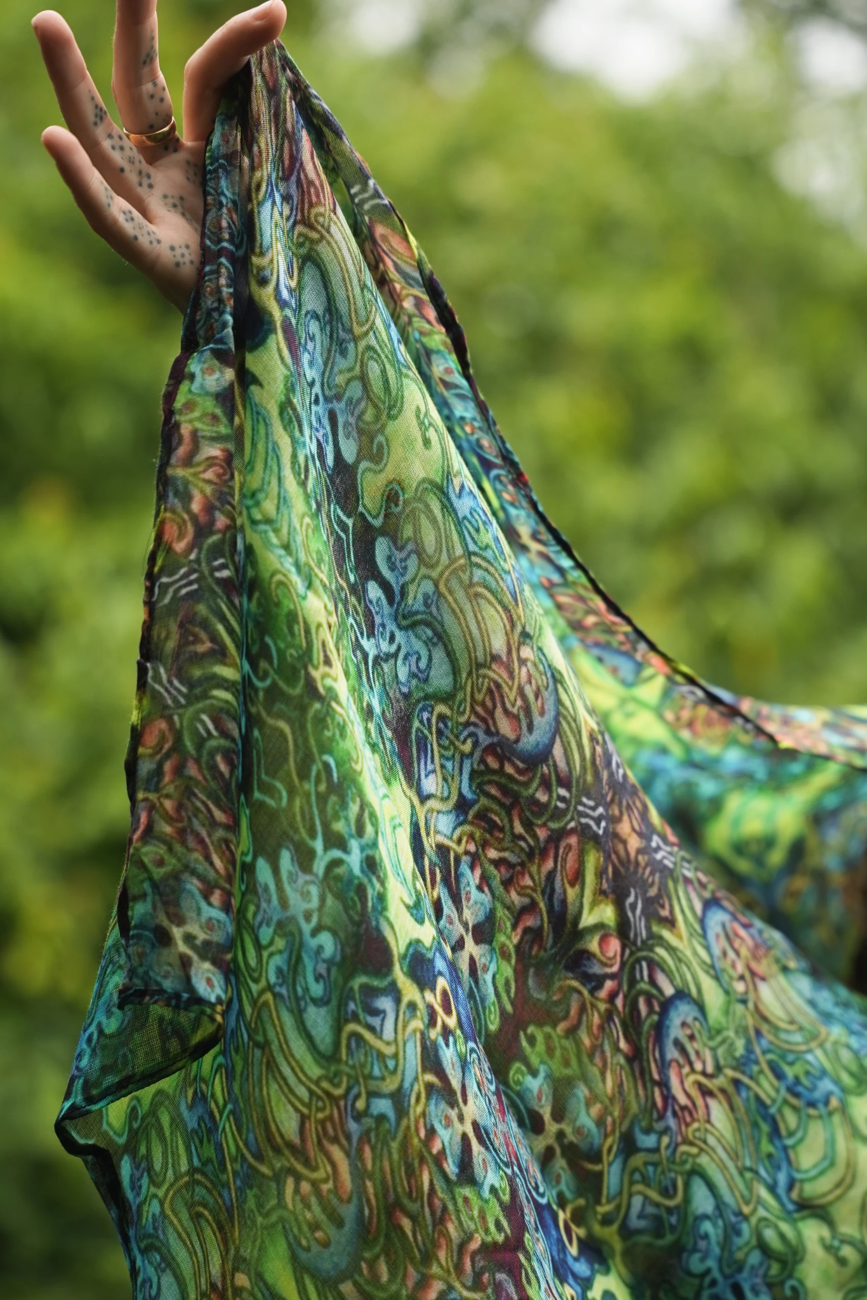 Mystical Jungle Bamboo Scarf, Tropical Floral Print, Lightweight Boho Wrap (100x200cm) — view 5
