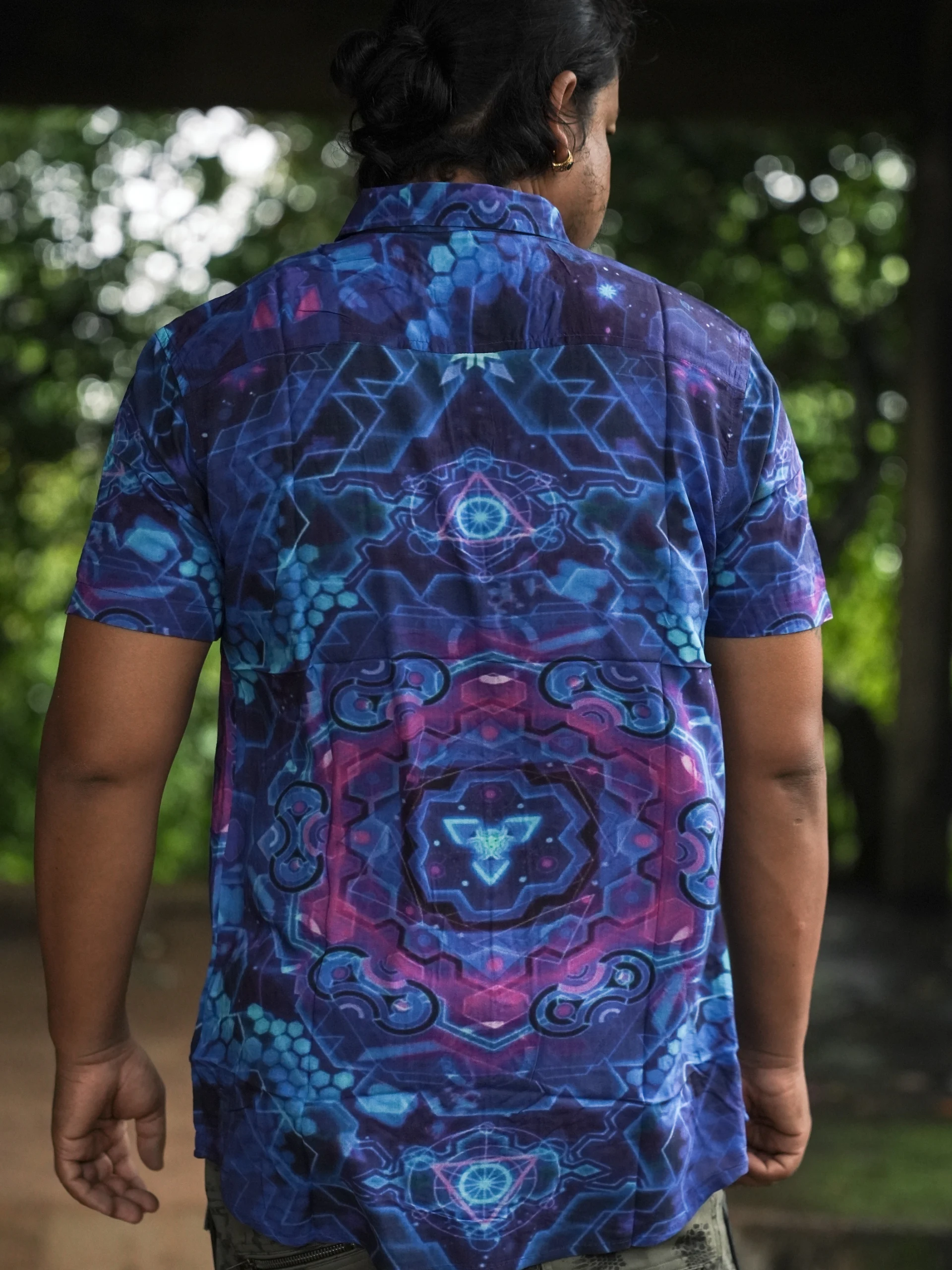 Men's Hexagon Psychedelic Bamboo Shirt, Geometric Festival Rave Wear (100% Bamboo) — view 5