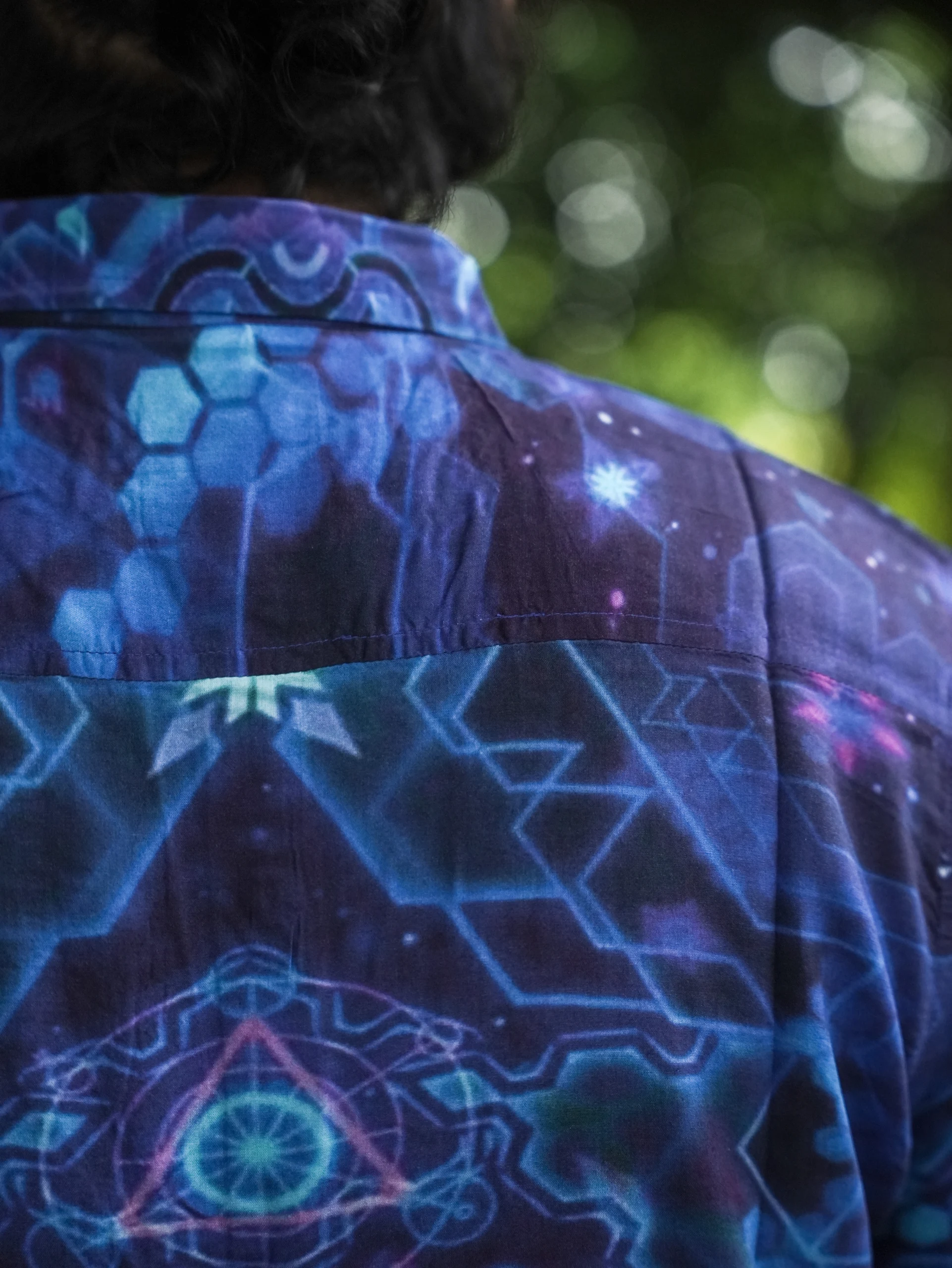 Men's Hexagon Psychedelic Bamboo Shirt, Geometric Festival Rave Wear (100% Bamboo) — view 6