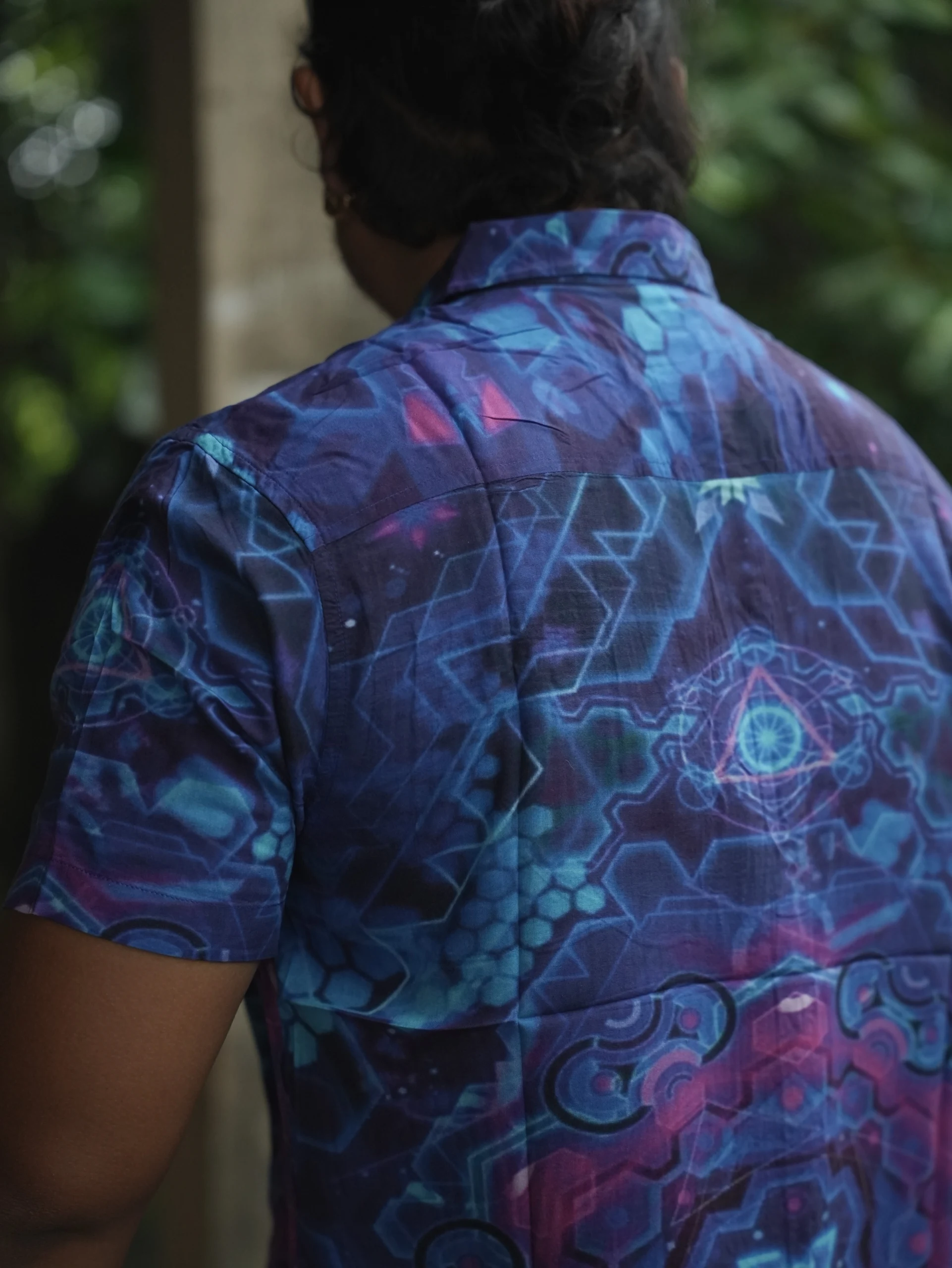 Men's Hexagon Psychedelic Bamboo Shirt, Geometric Festival Rave Wear (100% Bamboo) — view 9